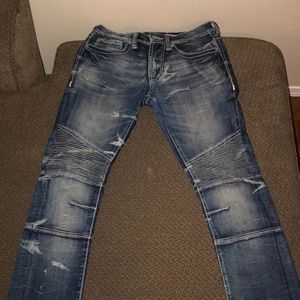 Buckle Jeans